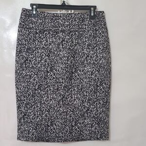 White House Black Market Black & White Fully Lined Pencil Skirt - Size‎ 6